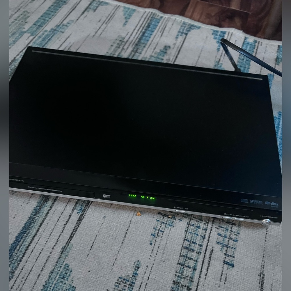 Toshiba SD-K770 Digital Cinema Progressive DVD Player